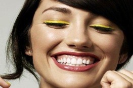 Dưỡng mi dài cong vút trong 10 ngày bằng dầu dừa