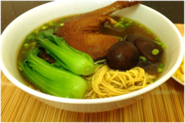Tự làm món mì vịt tiềm ngon tuyệt