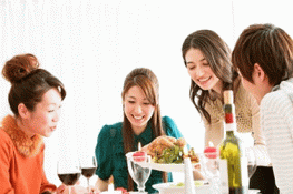 Bí quyết tổ chức tiệc tại nhà vui vẻ và hiệu quả