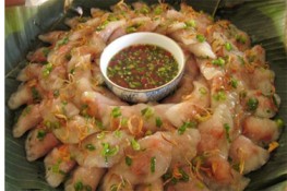 Thưởng thức bánh bột lọc ba miền thơm ngon