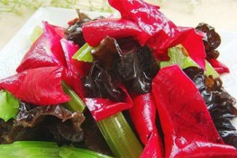 Món ăn lạ miệng: Hoa hồng trộn mộc nhĩ