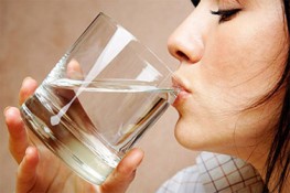 Triệu chứng báo hiệu bạn cần bổ sung nước cho cơ thể