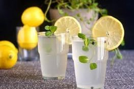 Làm đẹp da đơn giản với Chanh và mật ong