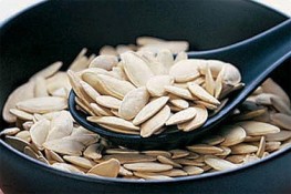 Hạt bí đỏ chữa thiếu máu, suy dinh dưỡng