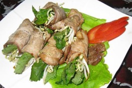Món ngon bữa tối: Thịt ba chỉ rán cuộn giá