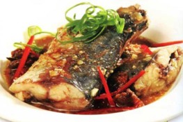 Món ngon bữa tối: Cá nục kho me