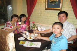 1/6 chiêu đãi trẻ ăn gì? ở đâu?