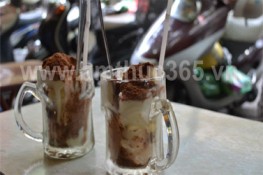 Nắng vừa lên, đi tìm “sữa chua xắn miếng”