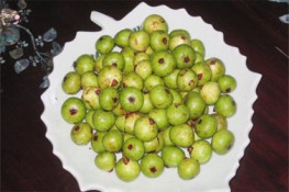 Ấu thơ trong tôi là "Sung chấm muối"