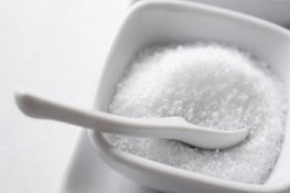 Cơ thể thừa muối và nguy hiểm khó lường