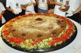 Bánh viên đậu xanh lớn nhất thế giới