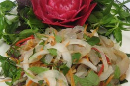 Salad sứa muối