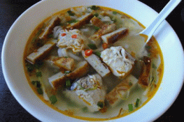 Ngon miệng bánh canh chả mực