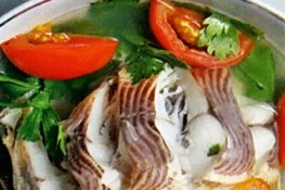 Lạ miệng với cá diêu hồng nấu ngót