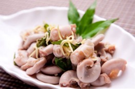 Cuối tuần trổ tài món Tràng lợn hấp gừng