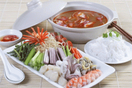 Làm món lẩu hải sản ngon cho ngày nghỉ bù
