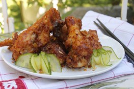Cánh gà rán giòn xốt sa tế
