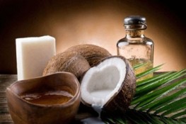 Làm đẹp với dầu dừa tự chế