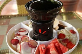 Ngày 20/10 thưởng thức lẩu trái cây