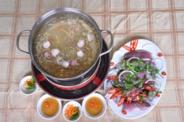 Mực nhúng nước dừa ngon miệng