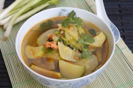 Canh bí ngòi nấu tôm ngon ngọt