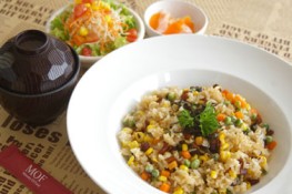 Cơm chiên thập cẩm chay