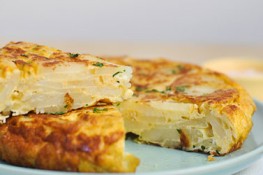 Trứng tráng khoai tây kiểu Pháp cho bữa sáng