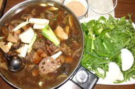 Thưởng thức lẩu dê Mông Cổ cực ngon