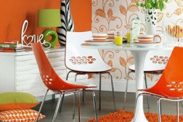 Rực rỡ với căn nhà màu cam