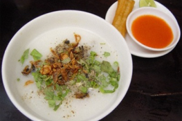 Trẻ ra mồ hôi trộm nên ăn gì?