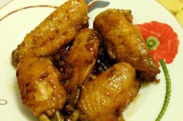 Cánh gà chiên xốt caramel 