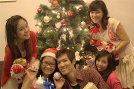 Noel ăn gì ở đâu?