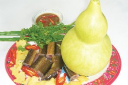 Bổ dưỡng với lươn hấp bầu hồ lô