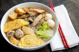 Miến nóng thập cẩm với há cảo trứng