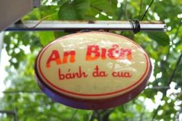 Thưởng thức bánh đa cua sạch tại Hà Nội