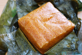 Tự gói bánh chưng gấc thơm ngon cho Tết cổ truyền