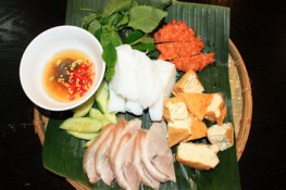 Thưởng thức bún đậu mắm tôm ngon tại Sài Gòn