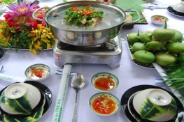 Lam lũ trái bần