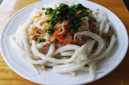 Bánh tằm của má tôi