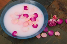 Mặt nạ dưỡng trắng da mùa hè