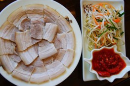 Để luộc thịt không bị hôi