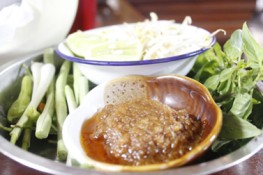 Độc đáo ẩm thực Lào