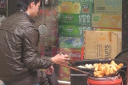 Ẩn họa từ bánh mì, xôi ruốc vỉa hè
