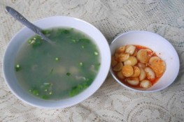 Canh nghêu rau muống ngày hè