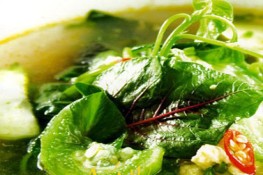 Lạ lùng bát canh láo nháo