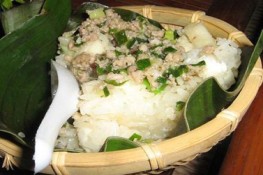 Bùi ngùi xôi sắn