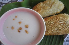 Về miền Tây sông nước ăn bánh chuối nếp nướng