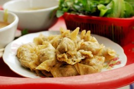 Các quán ngon ở phố Hàng Bồ
