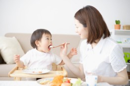 Mách mẹ cách bổ sung sắt cho bé hiệu quả