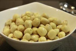 Mách các bà nội trợ bảo quản hạt sen cho cả năm